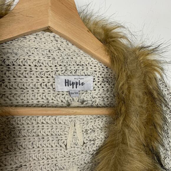 MILITARY HIPPIE Felicity Faux Fur Batwing Cardigan White Brown - Picture 4 of 4